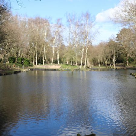 Reepham Lodges Bagian luar foto